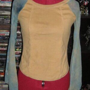 Y2K  Top with sheer flared sleeves